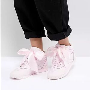 Reebok Classic Hi Satin Bow